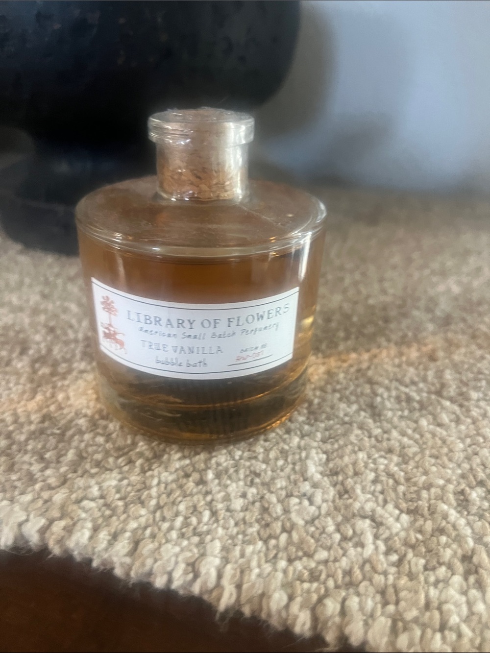 New Margot Elena Library of Flowers True Vanilla Luxurious Bubble Bath